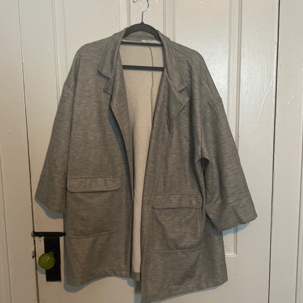 Oversized Zara grey sweatshirt feel jacket casual medium Trafaluc